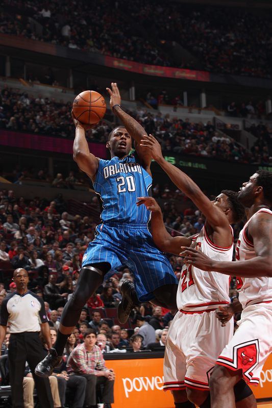 现出卓越的 现出卓越的