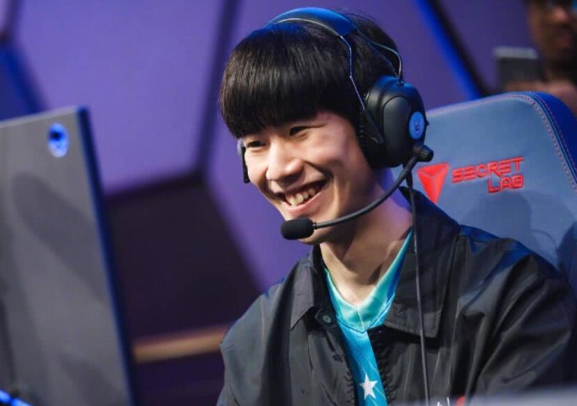 强队表现为 强队表现为