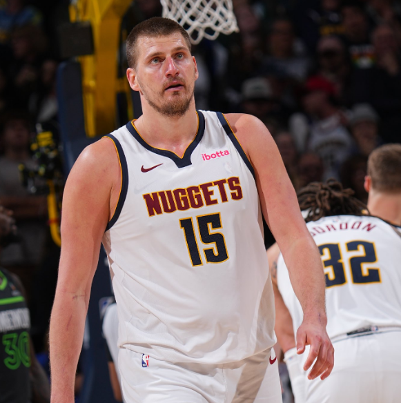 而在更衣室 而在更衣室